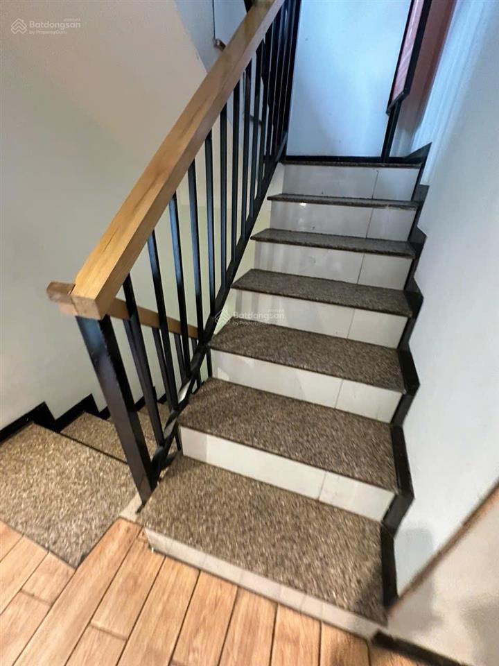 Cho thuê nhà mặt phố hào nam, dt 100m2x4 tầng, mt 14m, giá 150tr,  0968 896 ***