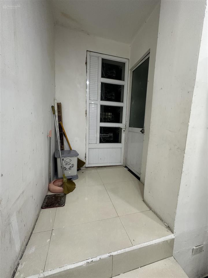 Cho thuê nhà mặt phố mai hắc đế, dt 100m2x2 tầng, mt 5m, giá 45tr,  0968 896 ***