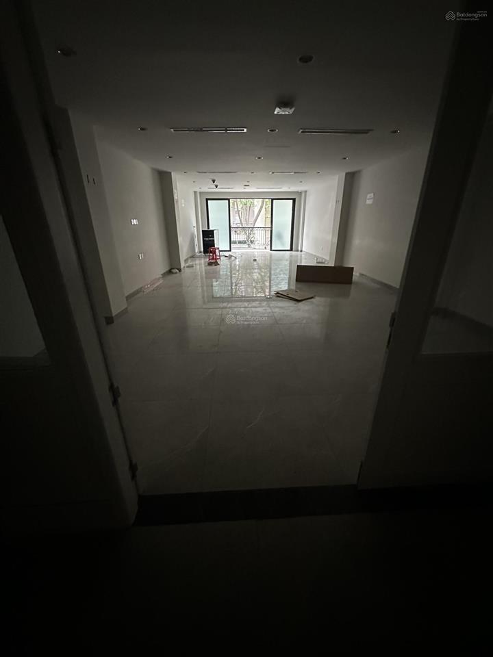 Cho thuê nhà mặt phố mai hắc đế, dt 100m2x7 tầng, mt 5m, giá 180tr,  0968 896 ***