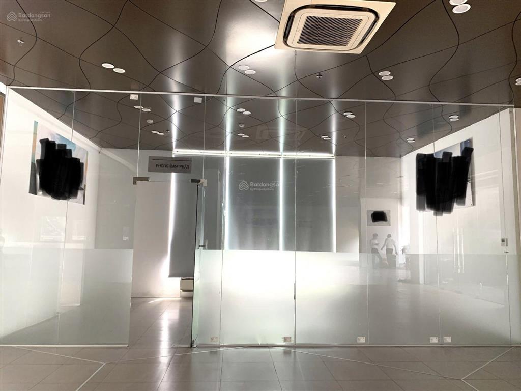 Cho thuê chân đế nhà mặt phố vũ phạm hàm, dt 333m², mt 25m, giá 250tr,  0968 896 ***