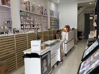 Cho thuê nhà mặt phố chùa bộc, dt 40m2x5 tầng, mt 3.5m, giá 55tr,  0968 896 ***