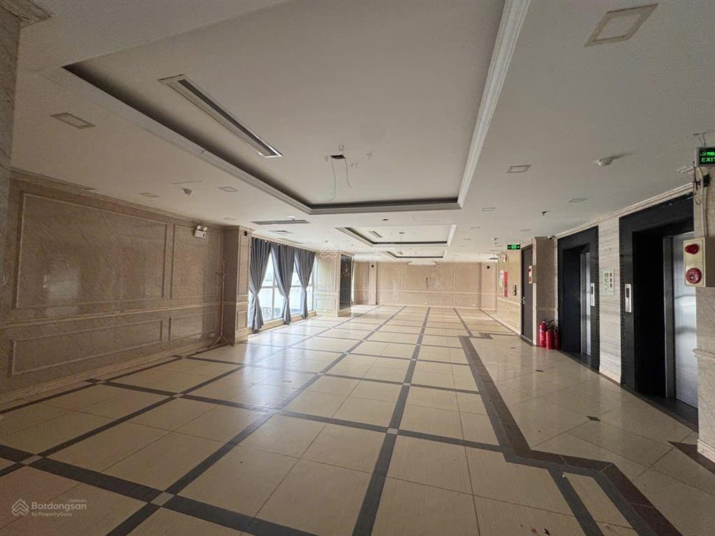 Cho thuê nhà mặt phố triệu việt vương, dt 239m2 x 9 tầng, mt 11m, giá 500tr,  0968 896 ***