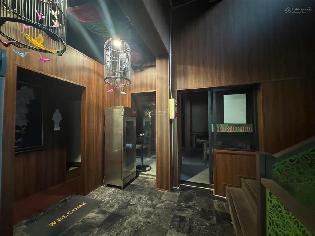 Cho thuê nhà mặt phố nguyễn đình chiểu, dt 200m2x3 tầng, mt 10m, giá 160tr,  0968 896 ***