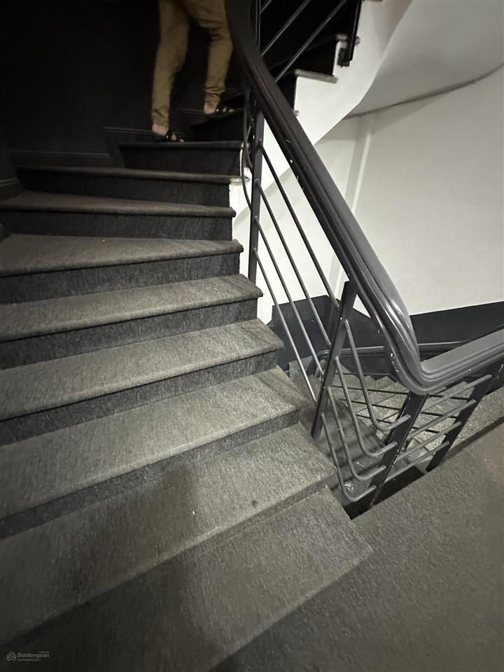Cho thuê nhà mặt phố lê đức thọ, dt 110m2 x 7 tầng, mt 7m, giá 100tr,  0968 896 ***