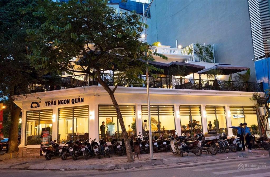 Cho thuê nhà lô góc mặt phố đường thành, dt 200m2x2 tầng, mt 25m, giá 200tr,  0968 896 ***