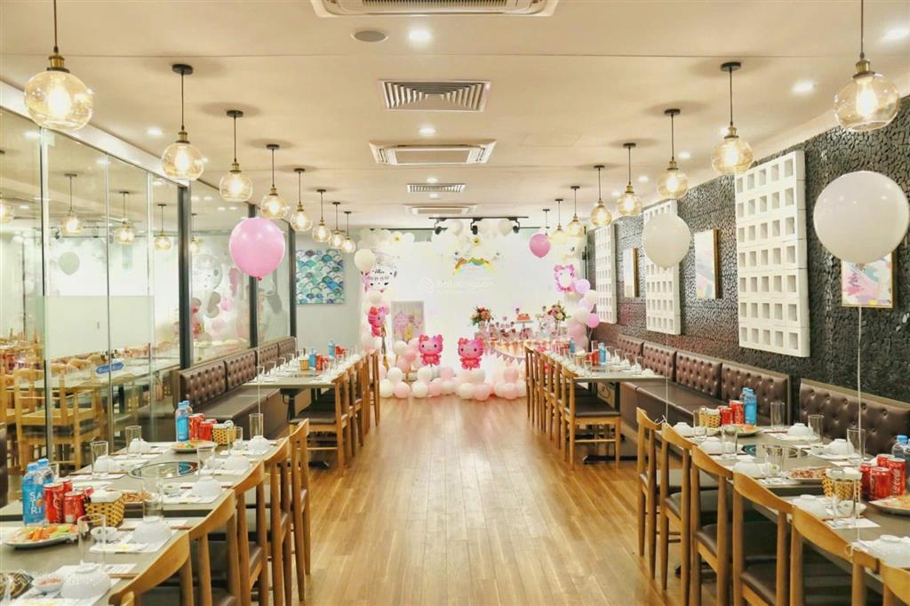 Cho thuê nhà mặt phố huỳnh thúc kháng, dt 250m2x2 tầng, mt 12m, giá 200tr,  0968 896 ***