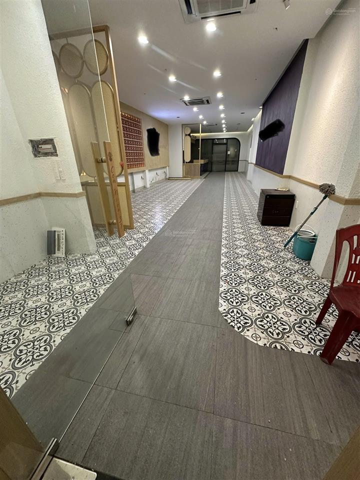 Cho thuê nhà mặt phố vũ phạm hàm, dt 100m2x2 tầng, mt 5.5m, giá 90tr,  0968 896 ***