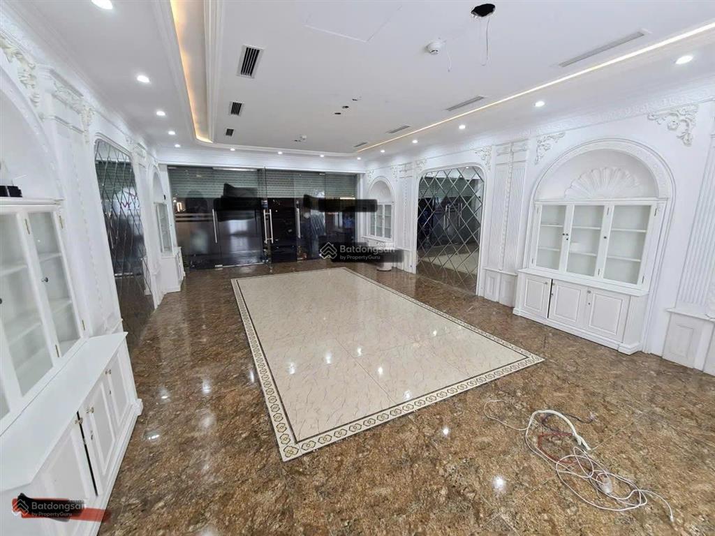 Cho thuê nhà mặt phố nguyễn văn huyên, dt 68m2x6 tầng, mt 5.7m, giá 65tr,  0968 896 ***