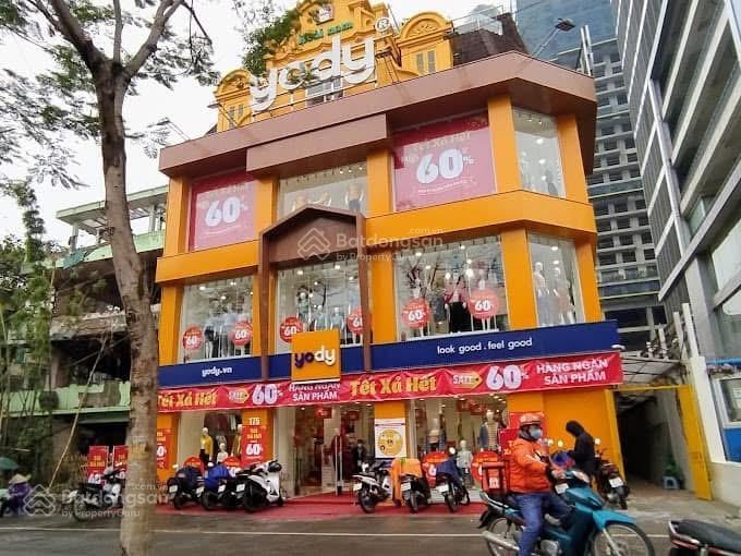 Cho thuê nhà mặt phố trần thái tông, dt 100m2x3 tầng, mt 12m, giá 140tr,  0968 896 ***