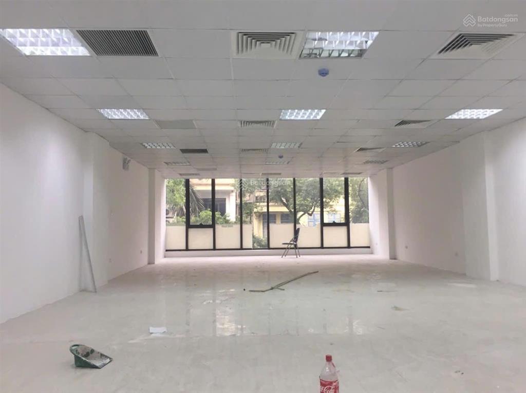 Cho thuê nhà mặt phố thi sách, dt 220m2x3 tầng + hầm, mt 8m, giá 160tr/th,  0968 896 ***