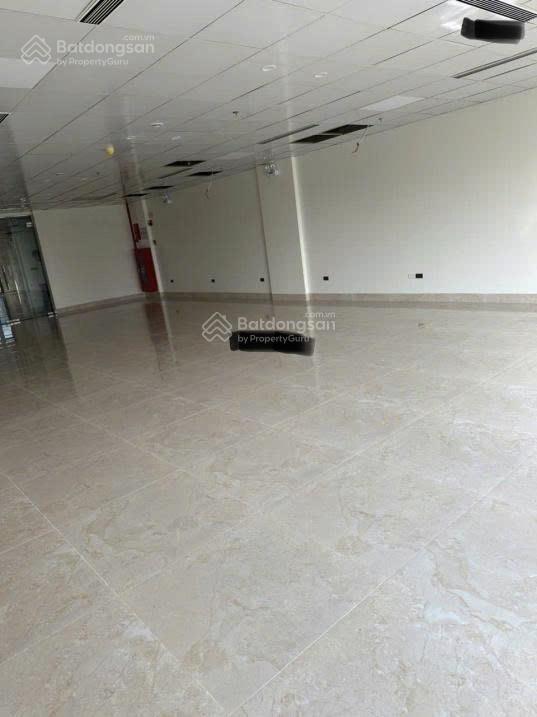 Cho thuê nhà mặt phố lạc long quân, dt 142m2x7 tầng, mt 8m, giá 260tr,  0968 896 ***