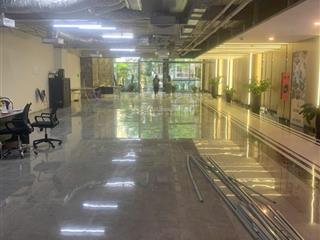 Cho thuê nhà mặt phố đội cấn, dt 230m2, mt 10m, giá 120tr,  0968 896 ***