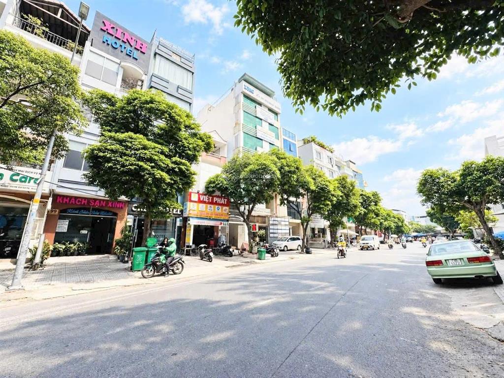 Khách sạn mặt tiền khu phan xích long  100m qua quận 1, 8x19m, 6 tầng, 31 phòng, 36.5 tỷ