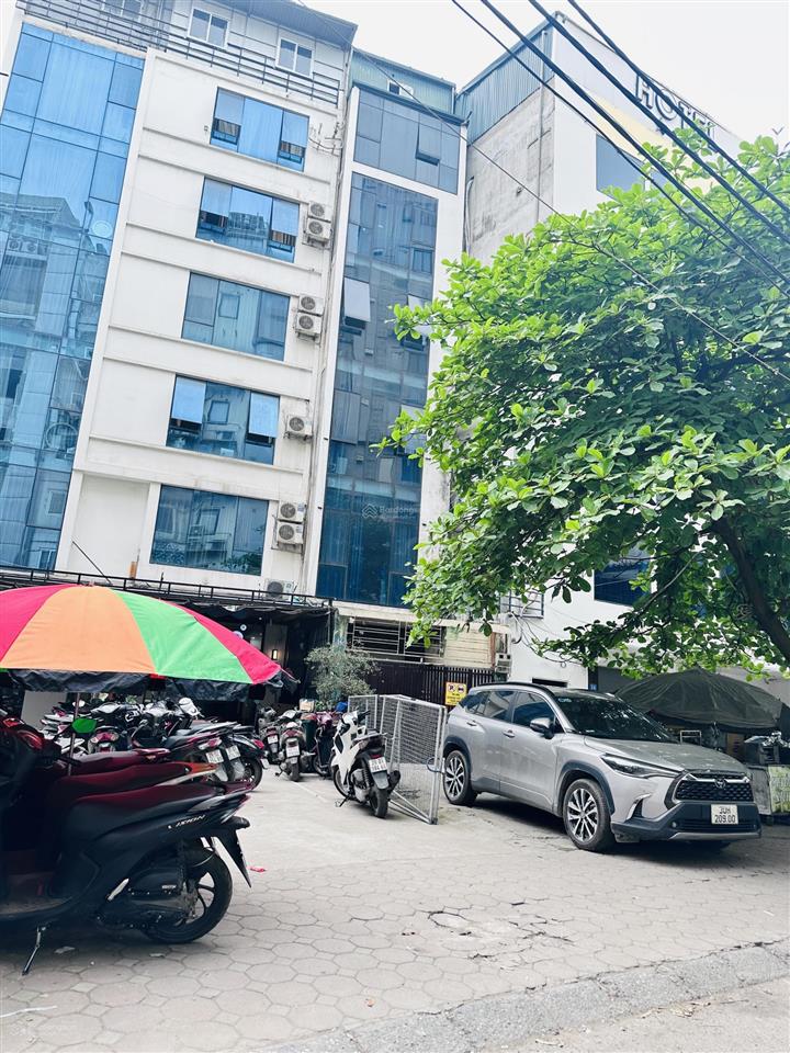 Hiếm có, bán 1400m² sàn văn phòng khu trung kính, sổ đỏ lâu dài, cho thuê 6 tỷ/nam, 120 tỷ tl