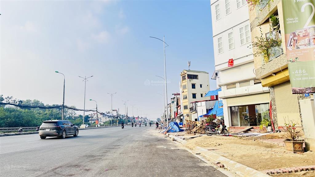 Bán 160m2 đất phú diễn, ngõ ô tô, mặt tiền 8m, sát công viên công nghệ cao fpt, 5 tỷ thương lượng