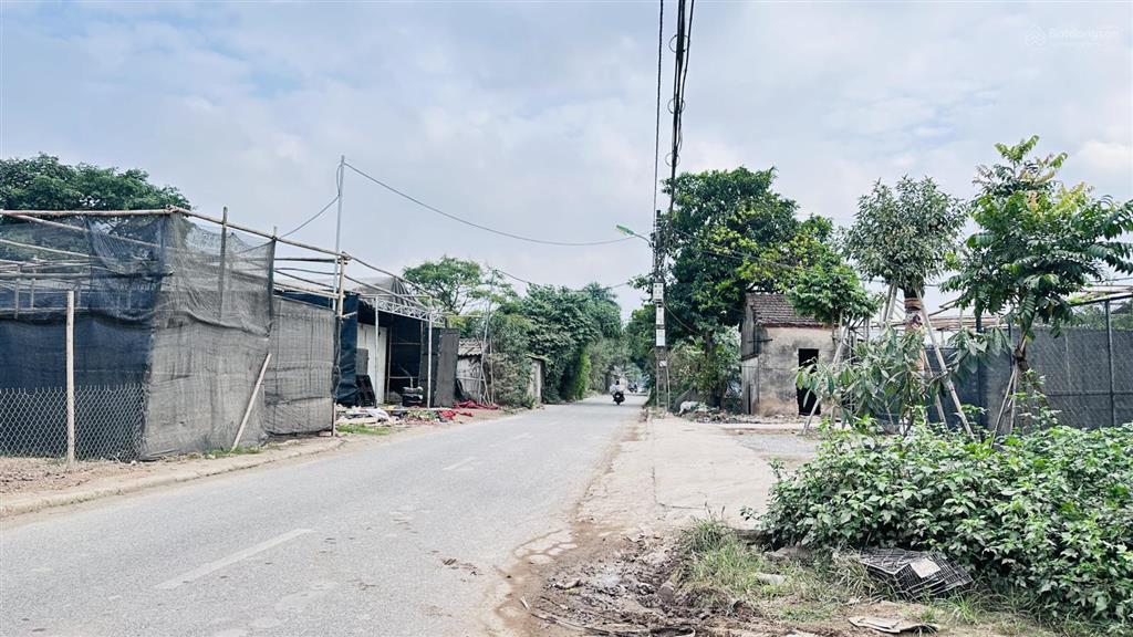 Bán 75m2 đất phú diễn, ngõ ô tô, gần kcn trại gà, sát trục tây thăng long, có nhà ở ngay, 1.3 tỷ tl