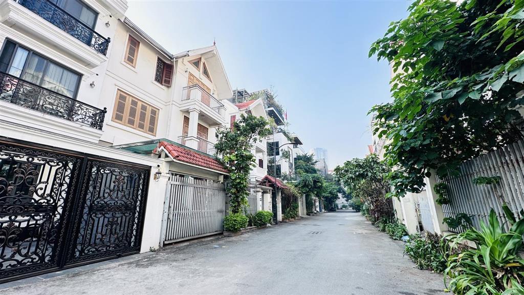 Bán gấp biệt thự hanic trung văn 150m2, mt 6.2m, 4 tầng kinh doanh đỉnh, 35 tỷ tl