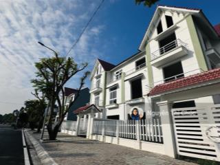 Xoay vốn làm ăn bán gấp biệt thự ciputra tây hồ, 180m, 5 tầng có hầm, ô tô tránh, 59 tỷ tl