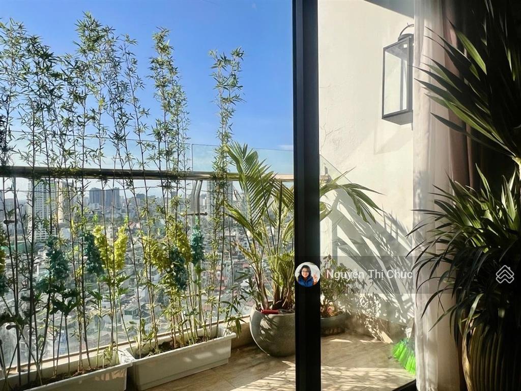 Bán căn hộ cao cấp view hồ thành công 114m full nội thất, 4 ngủ, cho thuê 100tr/tháng 15,8 tỷ