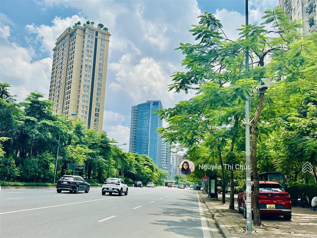 Bán gấp tòa văn phòng khách sạn mặt phố nguyễn hoàng, 300m, 9 tầng, mặt tiền 10m, lô góc, 195 tỷ tl