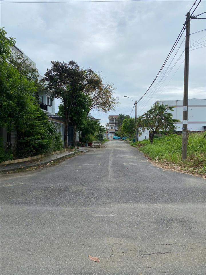 Bán căn góc đẹp kdc kiến á liên phường, dt 600m2 giá tốt  0904 936 ***