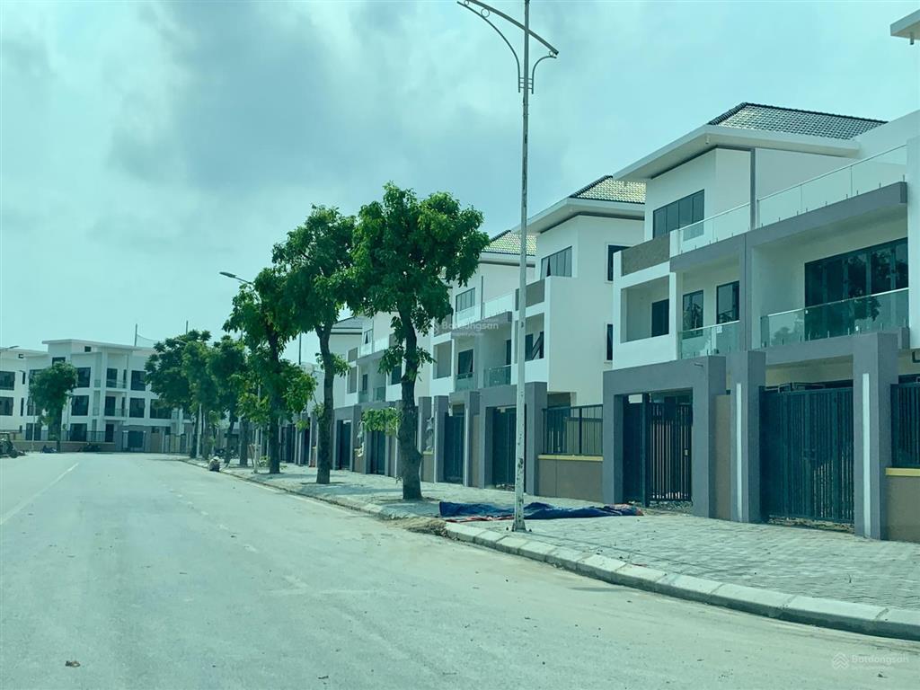 Biệt thự vip đẳng cấp bậc nhất hà đông view hồ siêu đẹp, giá đầu tư