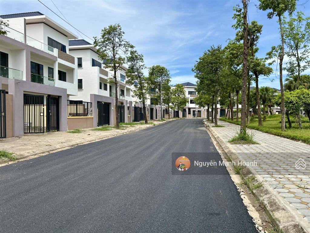 Bán biệt thự a2.2 kđt thanh hà 300m chỉ 80triệu/m đất ở đô thị sử dụng lâu dài