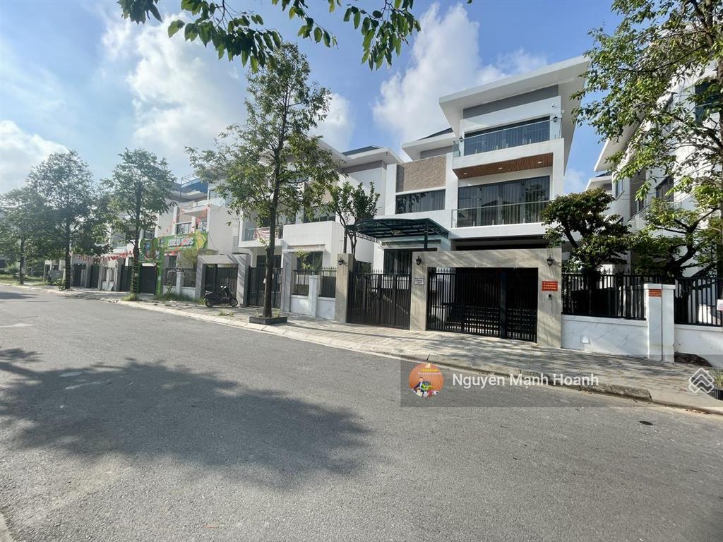 Bán biệt thự khu đô thị thanh hà mường thanh, 225m2, 4 tầng, chỉ 16 tỷ