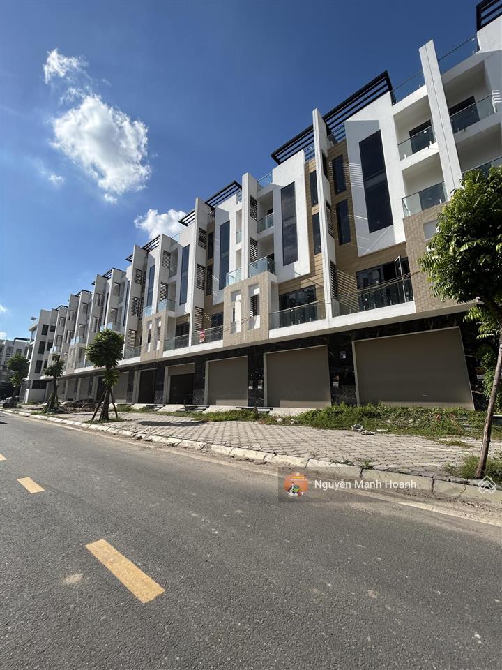 Bán liền kề thanh hà 100m2 5 tầng giá 10,4 tỷ mặt kênh, đường 17m, vị trí kinh doanh