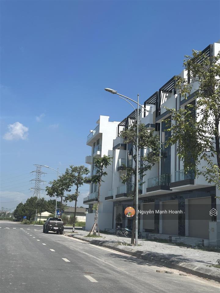 Bán liền kề b1.4 thanh hà 100m 5 tầng chỉ 6,8 tỷ, gọi ngay 0979 223 ***