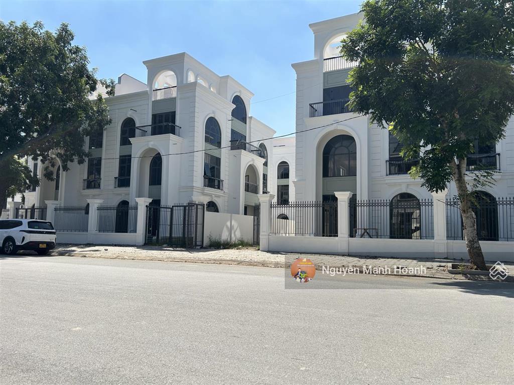 Siêu phẩm biệt thự b2.2 thanh hà 400m2 4 tầng chỉ 80 triệu/m nhận nhà ngay