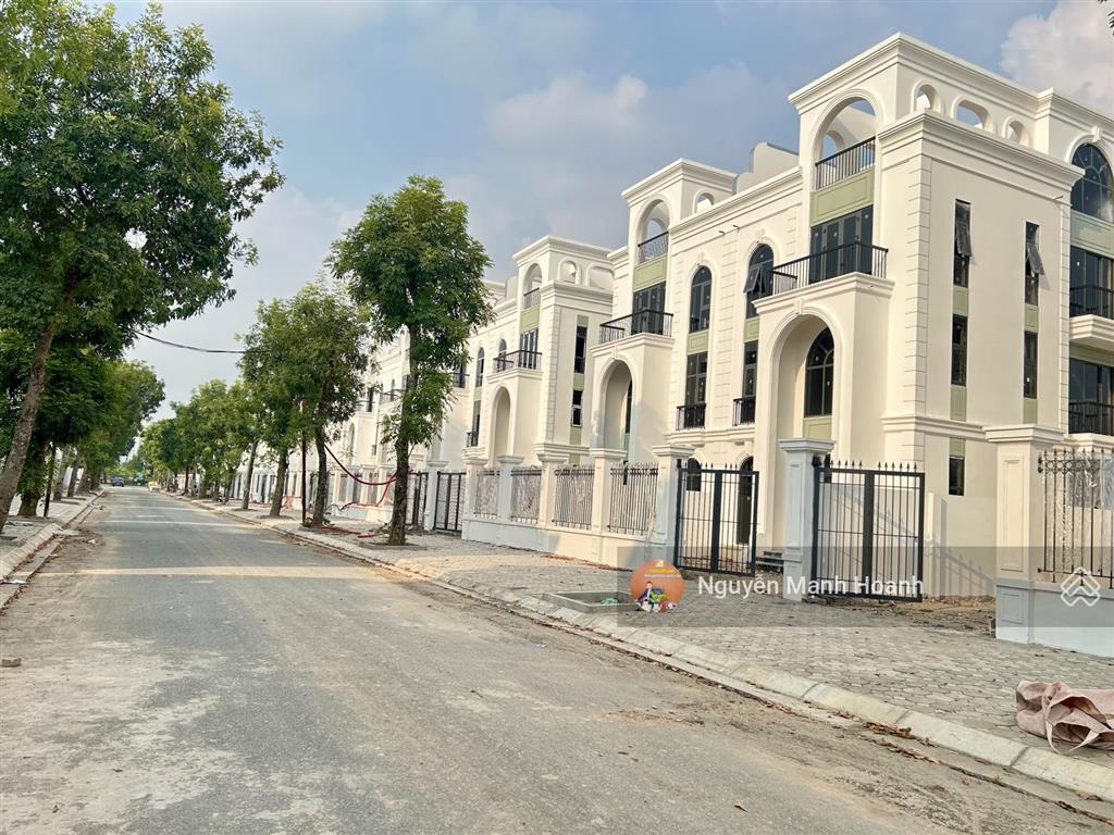 Bán biệt thự 200m 3,5 tầng thanh hà, hà đông, nhận nhà ngay, giá 18 tỷ