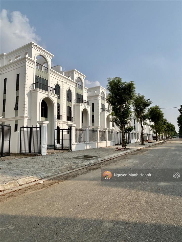 Bán biệt thự 200m 3,5 tầng thanh hà, hà đông, nhận nhà ngay, giá 18 tỷ