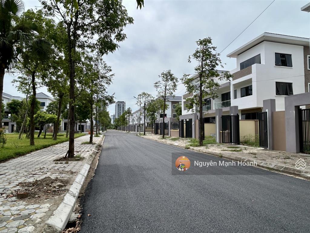 Biệt thự thanh hà b1.1 260m mặt tiền 15m 3 tầng + hầm giá 100 triệu/m hàng hiếm