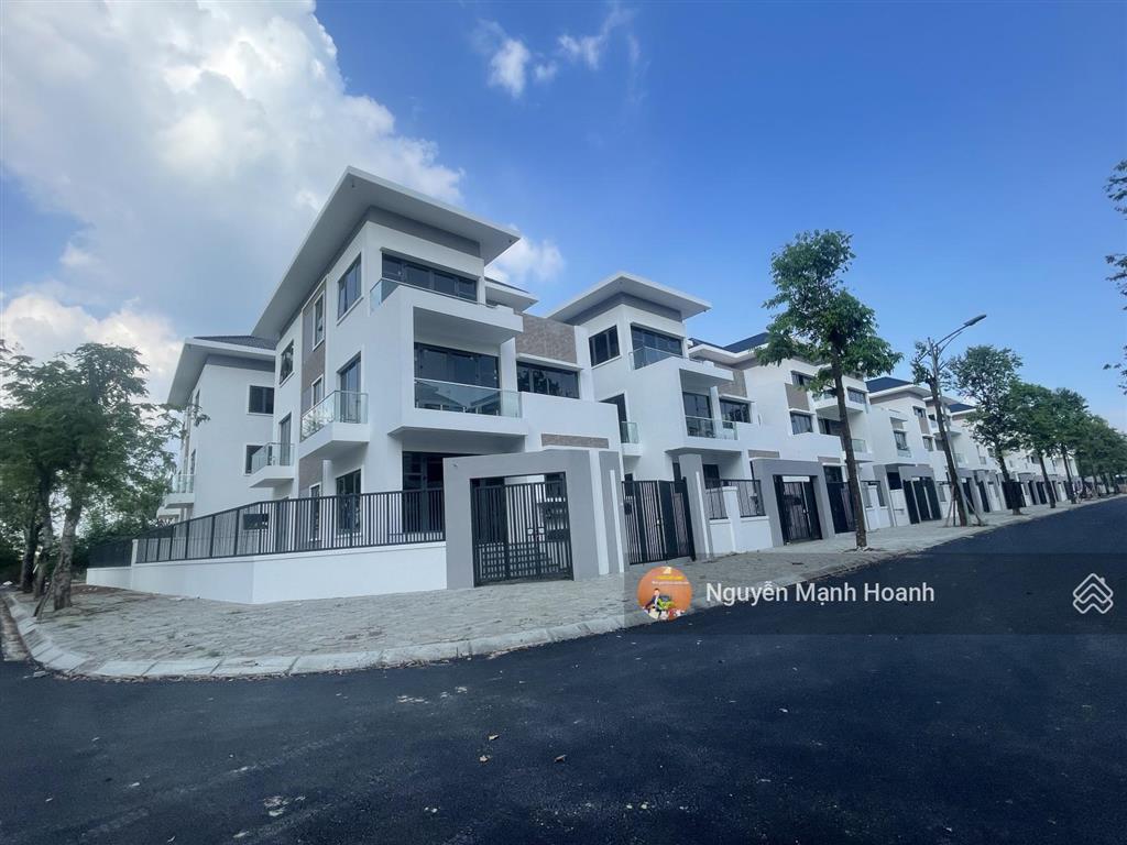 Biệt thự thanh hà b1.1 260m mặt tiền 15m 3 tầng + hầm giá 100 triệu/m hàng hiếm