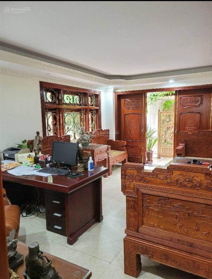 Bán biệt thự đẹp tại khu nhà ở số 6 đội nhân, giá tốt, 142m2