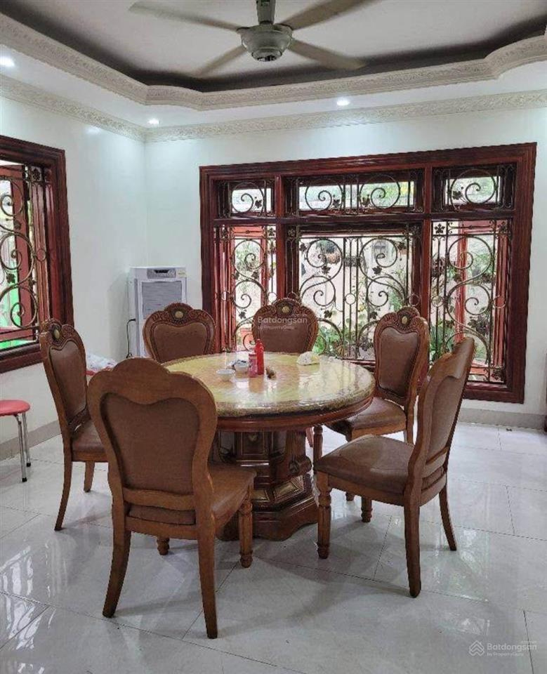 Bán biệt thự đẹp tại khu nhà ở số 6 đội nhân, giá tốt, 142m2