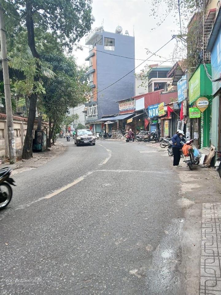 Cực hiếm! bán nhà bà triệu  đa sỹ ngay mặt phố 27/30m2 5 tầng cách phố 15m, giá chỉ hơn 6 tỷ xíu