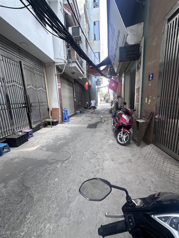 Cực hiếm! bán nhà phùng khoang  lương thế vinh 43m2  5 tầng ô tô tránh kinh doanh ,chỉ hơn 11 tỷ