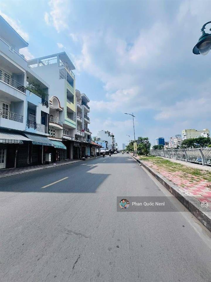Bán nhà bình đông, quận 8, 80m2, 5 tầng, chỉ hơn 8 tỷ, nhà có 9 phòng thuận lợi làm chdv