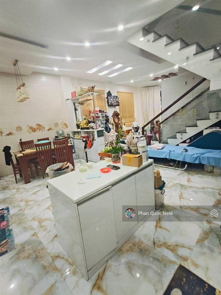 Bán biệt thự lô góc kdc bình điền, q8, 140m2 (9x17), gía chỉ 11 tỷ, nhà mới tiện vừa ở vừa kd