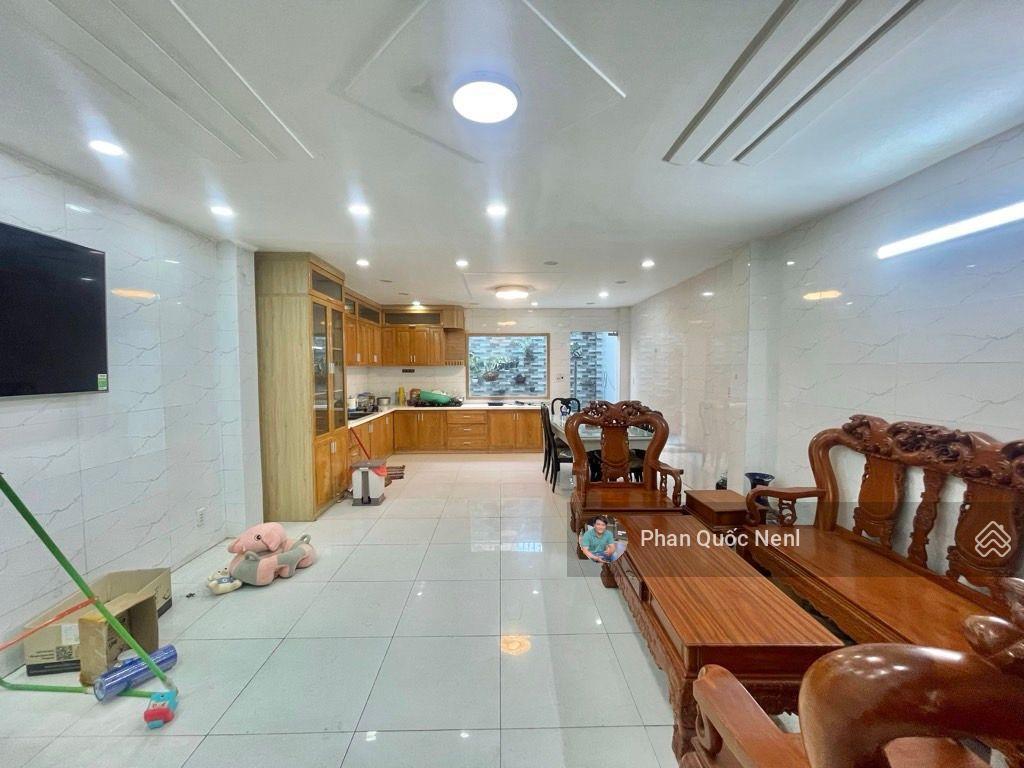 Bán nhà, kdc phú lợi 120m2 (5x24), 4 tầng, nhỉnh 9 tỷ, đường 20m nhà mới ở ngay, tặng nt