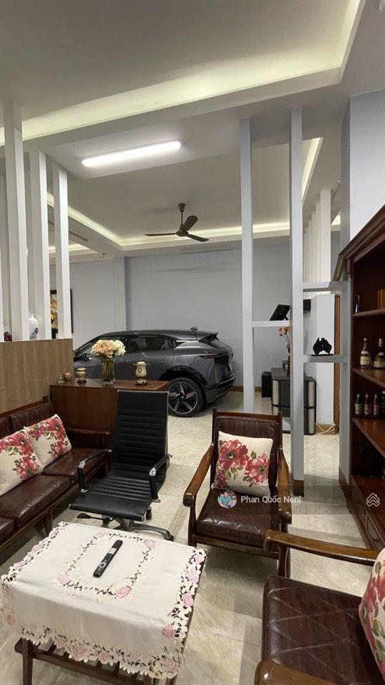 Bán biệt thự kdc cao lỗ186m2(8x24)  giá 27,5 tỷ 5 tầng nhà cạnh công viên,cách parc mall 100m