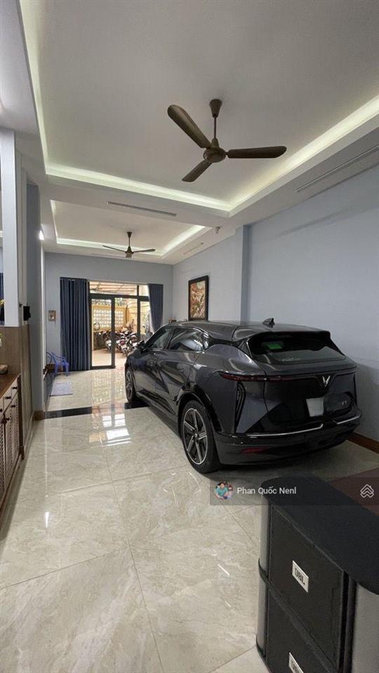 Bán biệt thự kdc cao lỗ186m2(8x24)  giá 27,5 tỷ 5 tầng nhà cạnh công viên,cách parc mall 100m