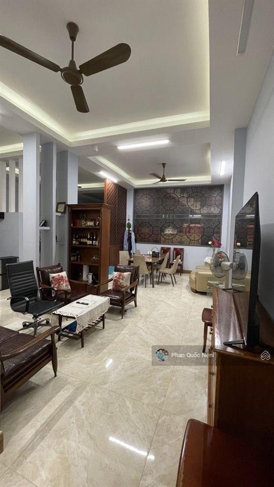 Bán biệt thự kdc cao lỗ186m2(8x24)  giá 27,5 tỷ 5 tầng nhà cạnh công viên,cách parc mall 100m