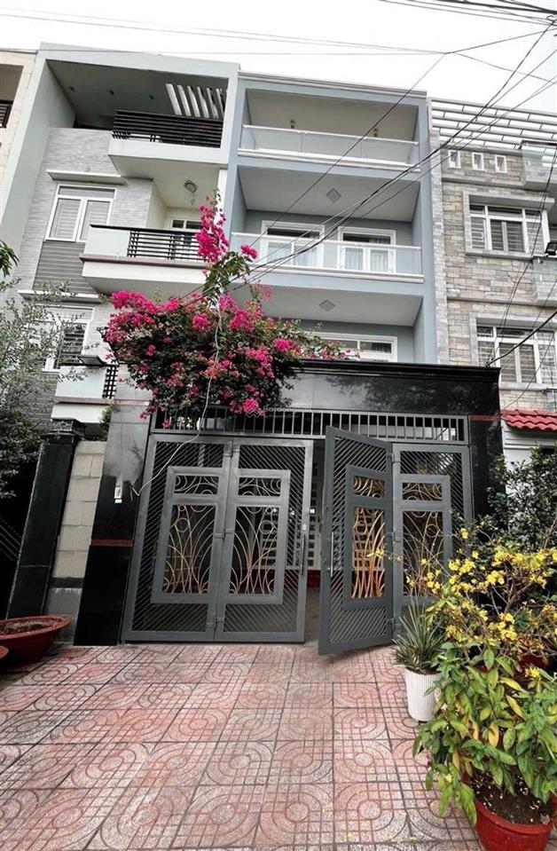 Bán nhà , kdc phú lợi, q8  120m2(5x24)  4 tầng  có thang máy  giá chỉ 9,5 tỷ  nhà mới ở ngay