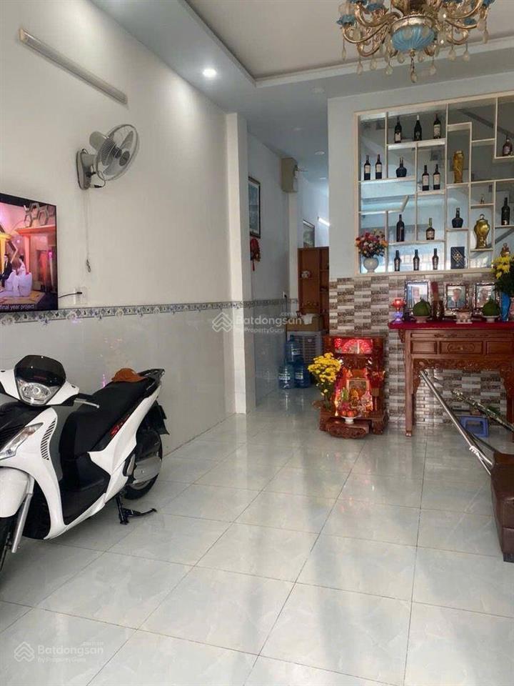 Nhà đẹp  giá tốt  ngay kdc phong phú 4, bình chánh  giá chỉ 8.x tỷ  100m2 (5x20m)  5 tầng
