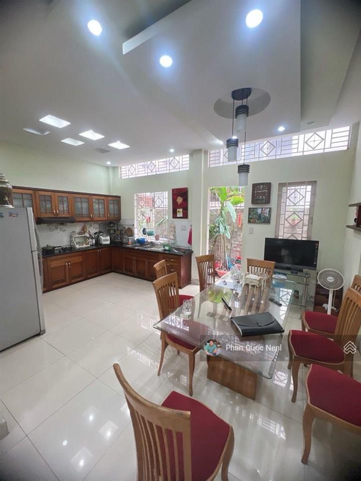 Bán biệt thự tạ quang bửu, quận 8, 120m2 (6x20), giá 23 tỷ, vị trí vàng đối diện cc gia việt