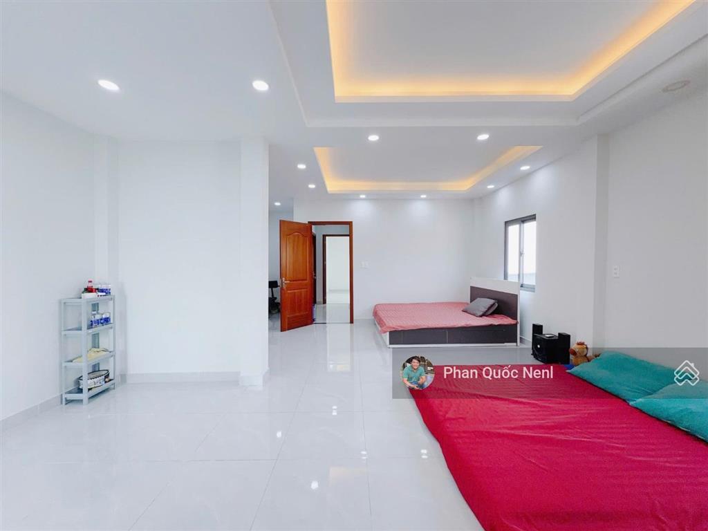 Nhà 4 tầng hẻm xe hơi thông chỉ 5 phút đến aeon mall và parc mall  117m2 (nở hậu)  giá 16,8 tỷ