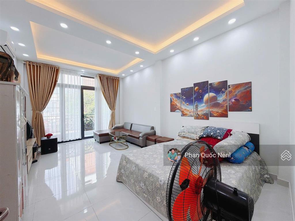 Nhà 4 tầng hẻm xe hơi thông chỉ 5 phút đến aeon mall và parc mall  117m2 (nở hậu)  giá 16,8 tỷ
